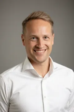 Photo of Dr Karl Ruhl