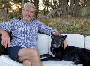 Photo of Dr Ian Hogarth