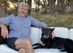 Photo of Dr Ian Hogarth