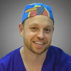 Photo of Dr Pieter Peach